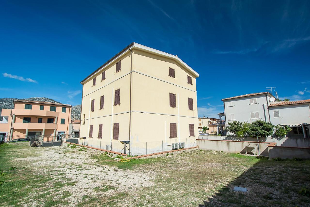 La Corte Del Maria Rosaria Orosei Buitenkant foto