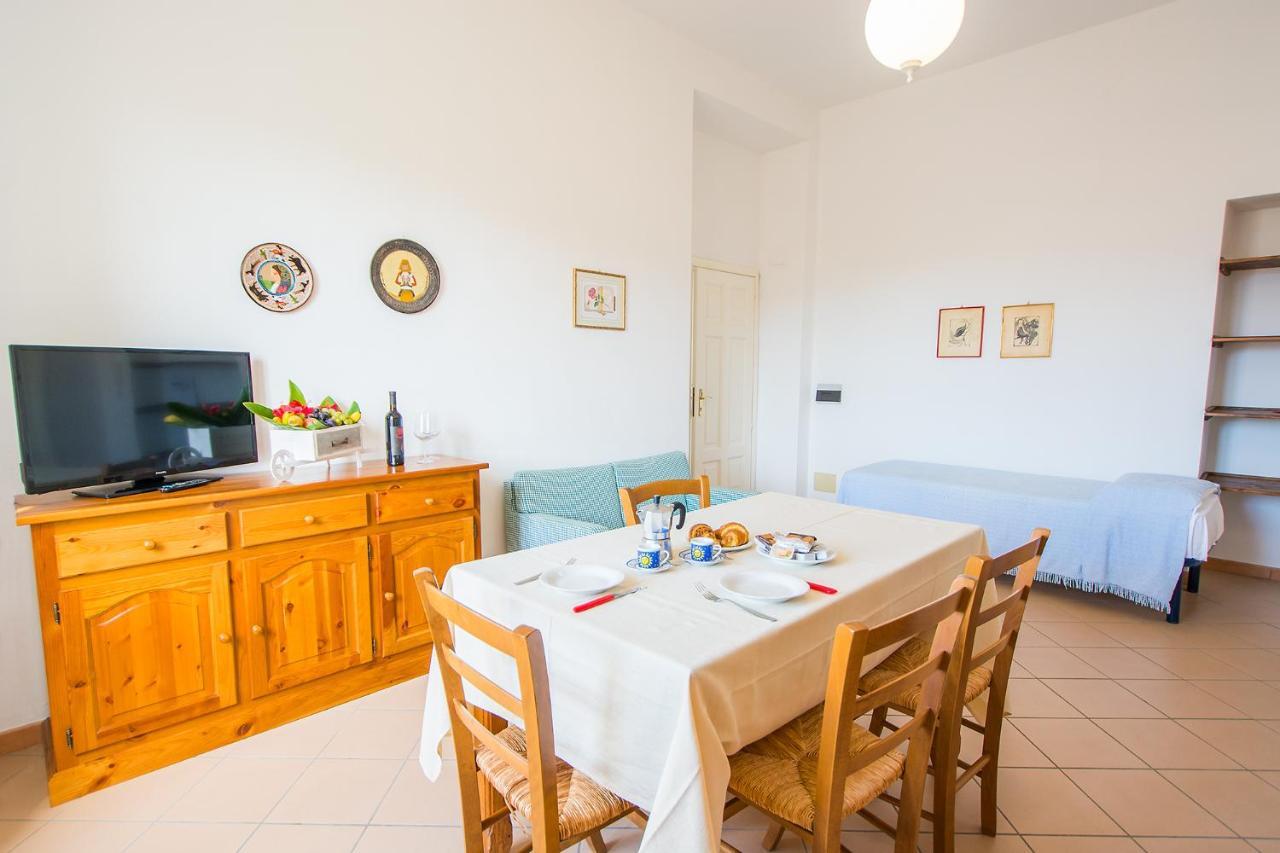 La Corte Del Maria Rosaria Orosei Buitenkant foto