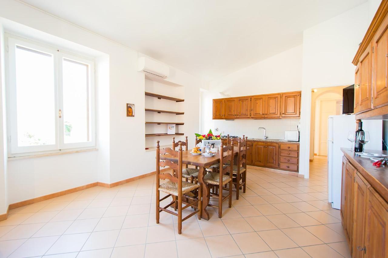 La Corte Del Maria Rosaria Orosei Buitenkant foto