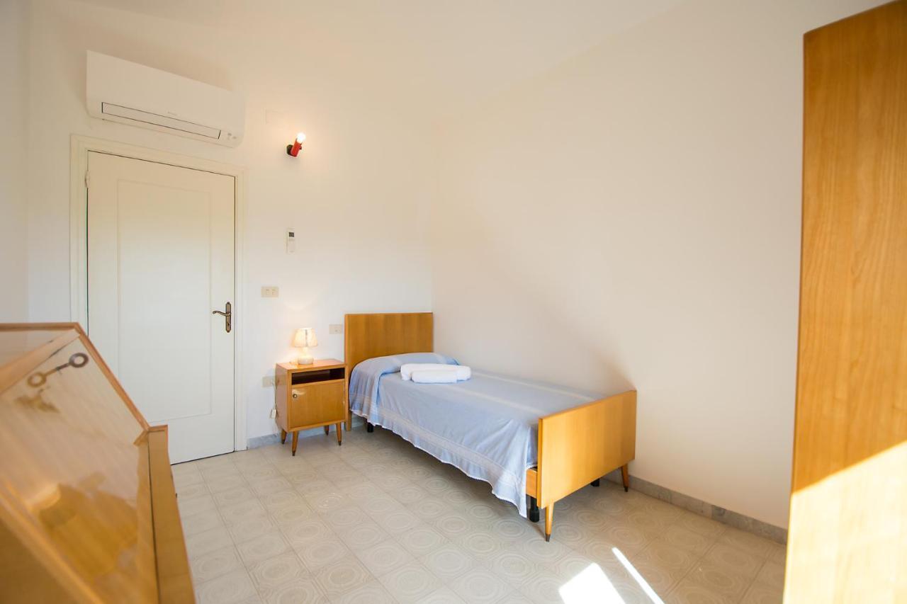 La Corte Del Maria Rosaria Orosei Buitenkant foto